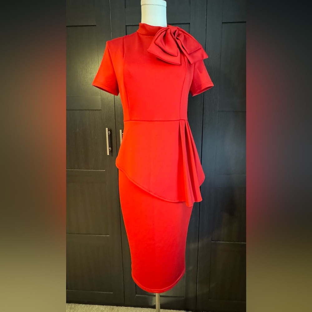 Stunning Red Bow Neck Dress Size M